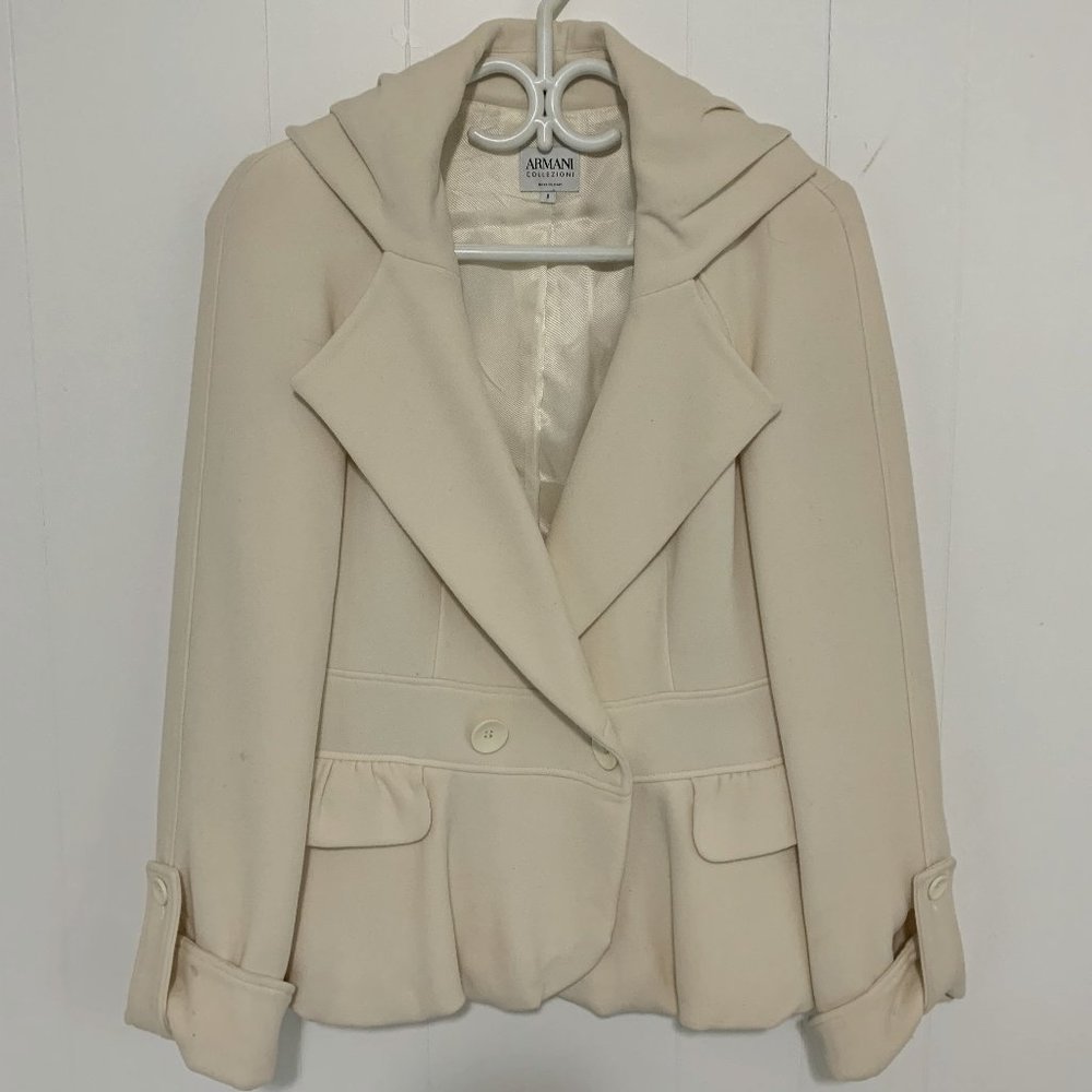 Armani Collezioni Women's Off-White Coat Size 8